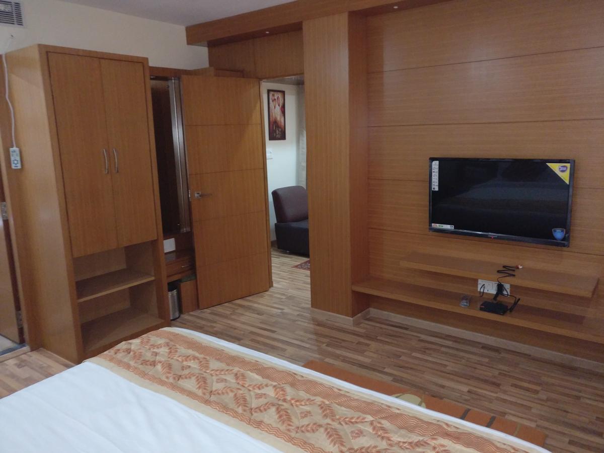 Hotel Hampi International Hospet Exterior photo